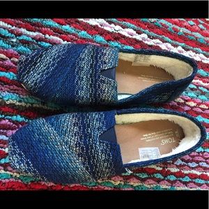 Cute Blue Fuzzy Toms